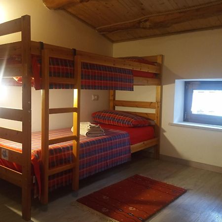 Da Andrea E Raffaella Guest House Sant'Anna d'Alfaedo ภายนอก รูปภาพ