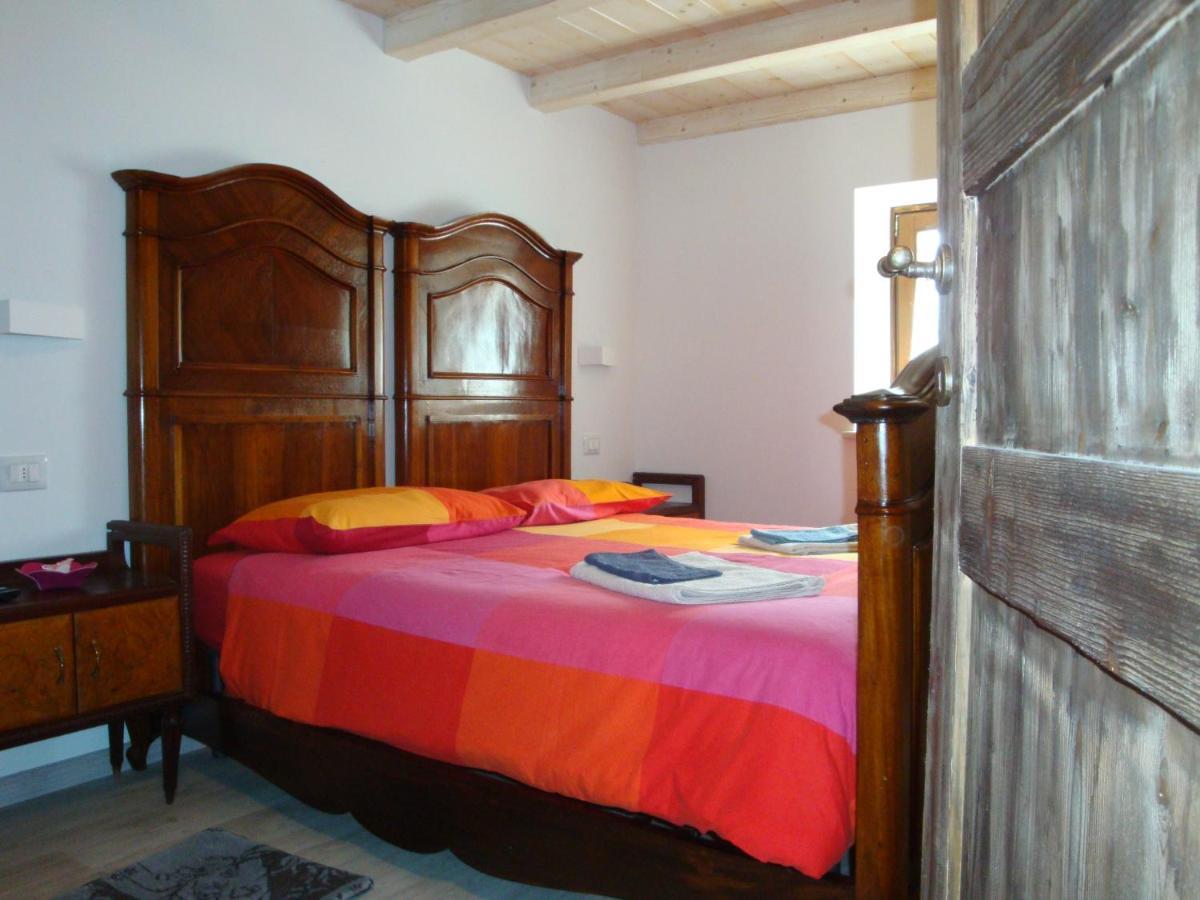 Da Andrea E Raffaella Guest House Sant'Anna d'Alfaedo ภายนอก รูปภาพ