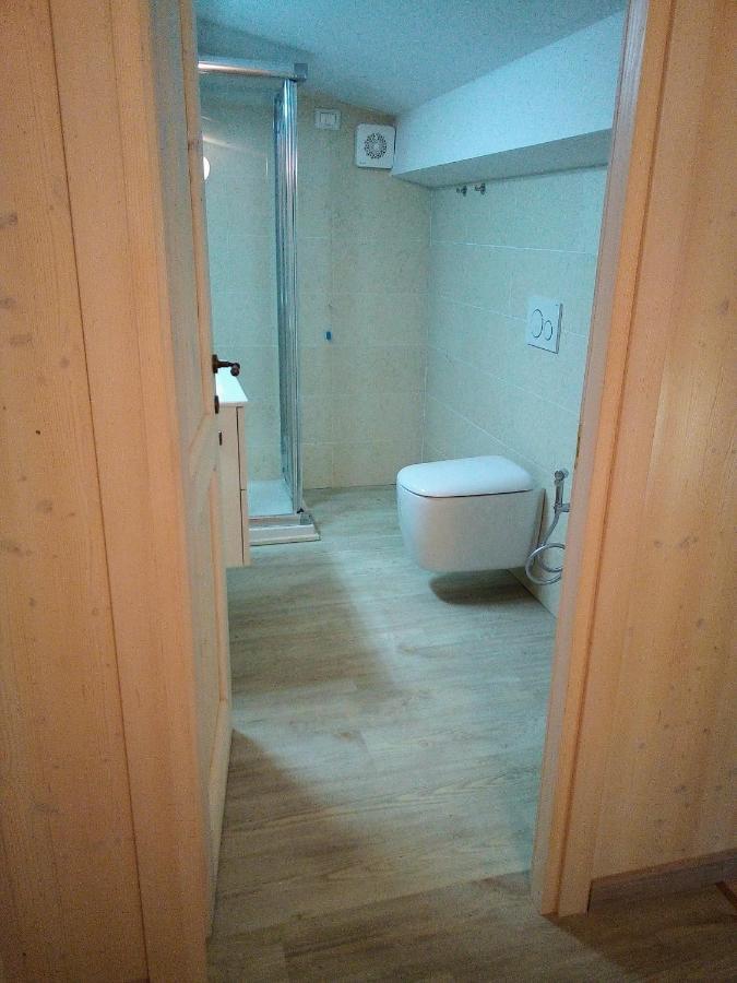 Da Andrea E Raffaella Guest House Sant'Anna d'Alfaedo ภายนอก รูปภาพ