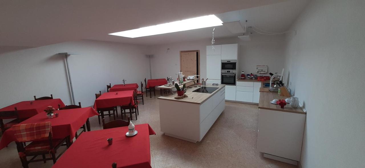 Da Andrea E Raffaella Guest House Sant'Anna d'Alfaedo ภายนอก รูปภาพ