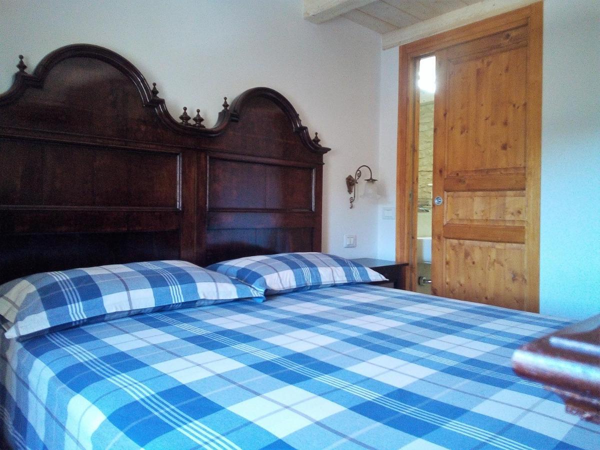 Da Andrea E Raffaella Guest House Sant'Anna d'Alfaedo ภายนอก รูปภาพ